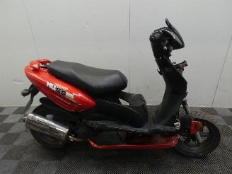 Vaurioauto  scooters TGB  CPI 50 HUSSAR 2003/5