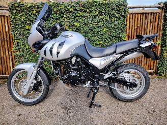 dommages motocyclettes  Triumph Tiger 955i BOS 2003/4