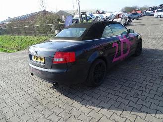 Voiture accidenté Audi A4 cabrio 2.4 V6 2004/1