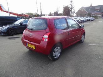 Renault Twingo 1.5 dCi picture 1