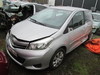 demontáž osobní automobily Toyota Yaris 1,3 Lounge 2012/3