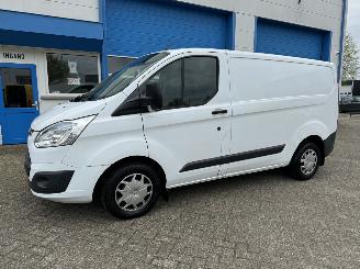 dommages fourgonnettes/vécules utilitaires Ford Transit Custom 2.2TDCI  270 TREND L1 H1 2015/7