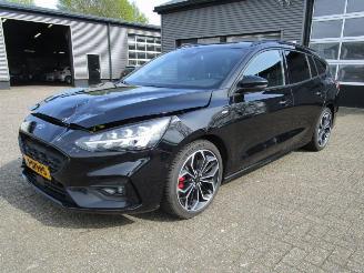 Auto incidentate Ford Focus WAGON 1.5 EcoBOOST ST LINE AUTOMAAT 2020/10