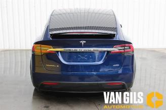 Auto da rottamare Tesla Model X  2017/8