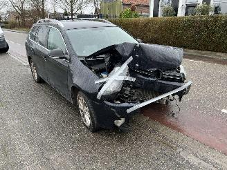 damaged passenger cars Volkswagen Golf 1.2 TSi 2012/1