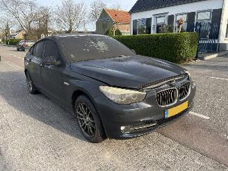 uszkodzony samochody osobowe BMW 5-serie 520D gt Executive 2013/3