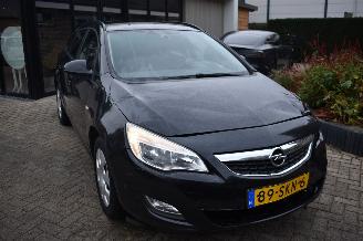 Tweedehands bestelwagen Opel Astra SPORTS TOURER 2011/10