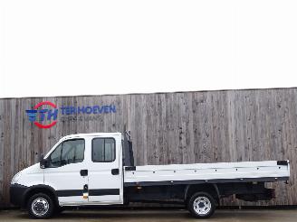 Schadeauto Iveco Daily 35C15 3.0 HPi Dubbel Cabine 7-Persoons 107KW Euro 4 2006/11