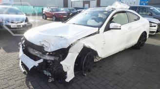 škoda osobní automobily Mercedes C-klasse C (C204), Coupe, 2011 1.6 C-180 16V BlueEfficiency 2014/5