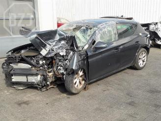 Damaged car Seat Leon Leon (KLB), Hatchback 5-drs, 2019 1.5 TSI 16V 2022