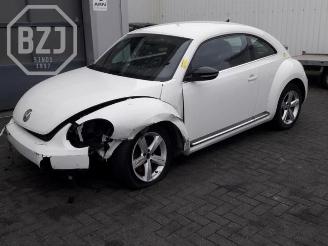 damaged passenger cars Volkswagen Beetle Beetle (16AB), Hatchback 3-drs, 2011 / 2019 1.4 TSI 160 16V 2013