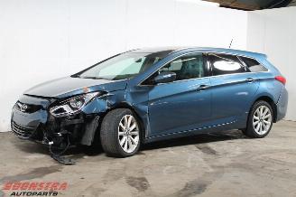 skadebil auto Hyundai I-40 1.7 CRDi 16v Led Leder Lichtmetaal Camera Navi Stoelverwarming Thuiskomer 2014/2