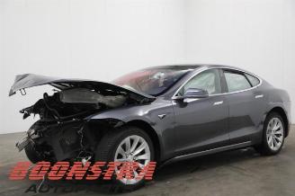 Uttjänta bilar auto Tesla Model S Model S, Liftback, 2012 75D 2017/9