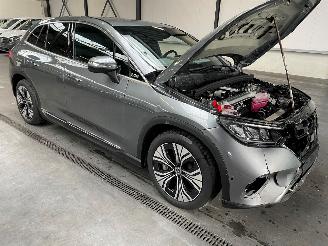 Damaged car Mercedes EQE SUV 350 265-KW 100kwh Automaat 4-MATIC 2023/11