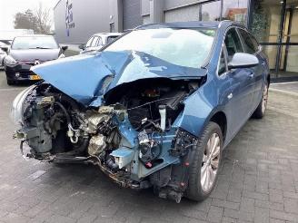 Démontage voiture Opel Astra Astra J Sports Tourer (PD8/PE8/PF8), Combi, 2010 / 2015 1.4 Turbo 16V 2013/4