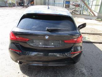 uszkodzony samochody osobowe BMW 1-serie  2022/1