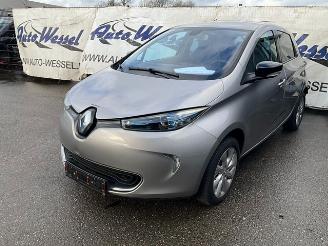 Coche accidentado Renault Zoé  2014/12