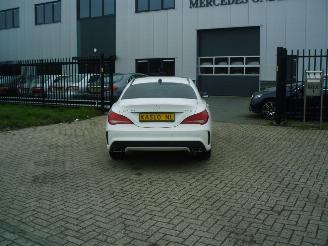 Uttjänta bilar auto Mercedes Cla-klasse CLA (117.3)    180B 2014/1
