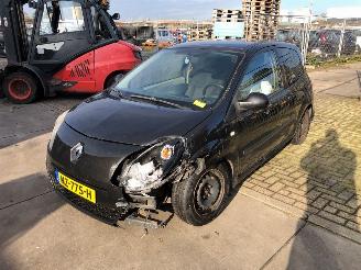 Damaged car Renault Twingo  2009/4