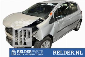 Vaurioauto  passenger cars Toyota Yaris Yaris III (P13), Hatchback, 2010 / 2020 1.0 12V VVT-i 2014/6