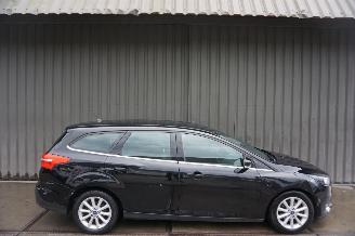 dommages  camping cars Ford Focus Wagon 1.5 110kW Automaat Titanium 2018/4