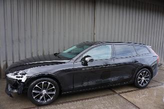 Volvo V-60 2.0 B3 120kW Automaat Led Momentum picture 7