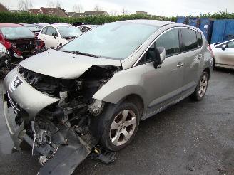 danneggiata semirimorchio Peugeot 3008  2011/1