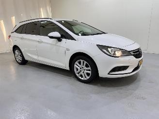 Coche accidentado Opel Astra Sports Tourer 1.0 Online Edition 2019/1