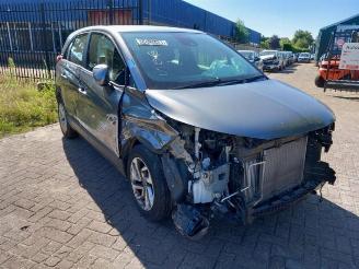 Damaged car Opel Crossland  2018/4