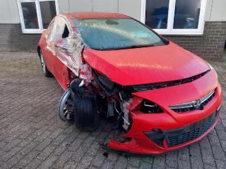 damaged passenger cars Opel Astra Astra J GTC (PD2/PF2), Hatchback 3-drs, 2011 / 2018 2.0 CDTI 16V ecoFLEX 2012/10