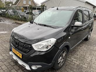 Purkuautot passenger cars Dacia Lodgy 1.3 TCe Stepway  7 persoons 2021/3