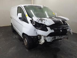 damaged passenger cars Ford Custom L1H1 2014/3