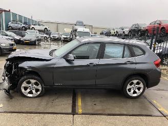 damaged passenger cars BMW X1 2.0i 135kW E6 SDrive Automaat 2014/2