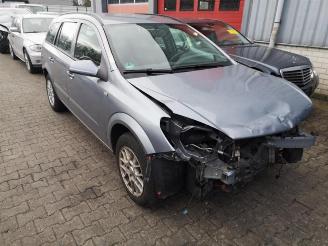 damaged passenger cars Opel Astra Astra H SW (L35), Combi, 2004 / 2014 1.8 16V 2006