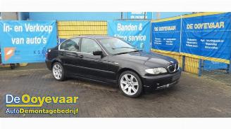 škoda koloběžky BMW 3-serie 3 serie (E46/4), Sedan, 1997 / 2005 320i 24V 2001/10