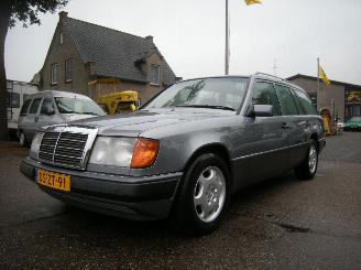 Uttjänta bilar auto Mercedes 200-300D 3.0 300 TE 24_V (124.091) MULTI KLEPPER !!! UNIEKE AUTO MET OA AIRCO 1992/3
