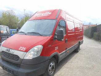Auto incidentate Iveco Daily DAILY MAXI 3.0 MTM 3500 KG !!! AUTOMAAT 2012/4
