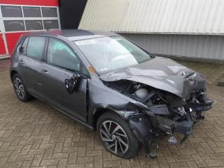 skadebil auto Volkswagen Golf Golf VII (AUA), Hatchback, 2012 / 2021 1.0 TSI 12V BlueMotion 2019/2