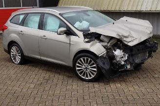 Salvage car Ford Focus Focus 3 Wagon, Combi, 2010 / 2020 1.0 Ti-VCT EcoBoost 12V 125 2015/1