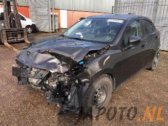 dañado caravana Mazda 2 2 (DJ/DL), Hatchback, 2014 1.5 SkyActiv-G 90 2017/5