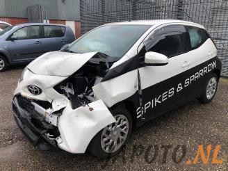 skadebil bromfiets Toyota Aygo Aygo (B40), Hatchback, 2014 1.0 12V VVT-i 2018/10