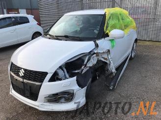 Damaged car Suzuki Swift Swift (ZA/ZC/ZD), Hatchback, 2010 / 2017 1.6 Sport VVT 16V 2015/11
