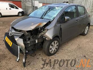 skadebil auto Toyota Yaris Yaris III (P13), Hatchback, 2010 / 2020 1.0 12V VVT-i 2016/5