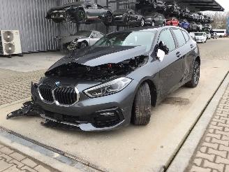 uszkodzony samochody osobowe BMW 1-serie 116d 2021/8