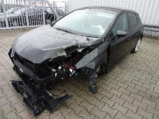 skadebil auto Seat Leon 1.4 TSI 2015/11