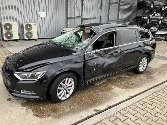 uszkodzony microcars Volkswagen Passat  2016/7