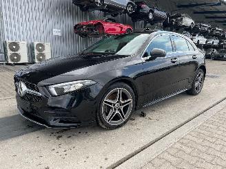 damaged passenger cars Mercedes A-klasse A 200 2018/8
