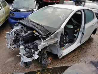 damaged passenger cars Peugeot 208 208 I (CA/CC/CK/CL), Hatchback, 2012 / 2019 1.2 Vti 12V PureTech 2019/10