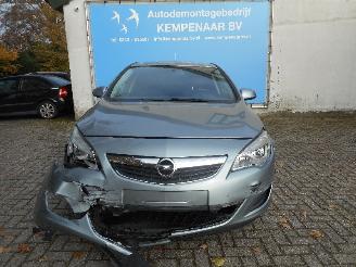 Uttjänta bilar auto Opel Astra Astra J (PC6/PD6/PE6/PF6) Hatchback 5-drs 1.4 Turbo 16V (A14NET(Euro 5=
)) [88kW]  (10-2010/10-2015) 2011