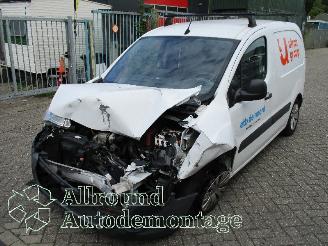 krockskadad bil auto Citroën Berlingo Berlingo Van 1.6 Hdi, BlueHDI 75 (DV6ETED(9HN)) [55kW]  (07-2010/06-20=
18) 2014